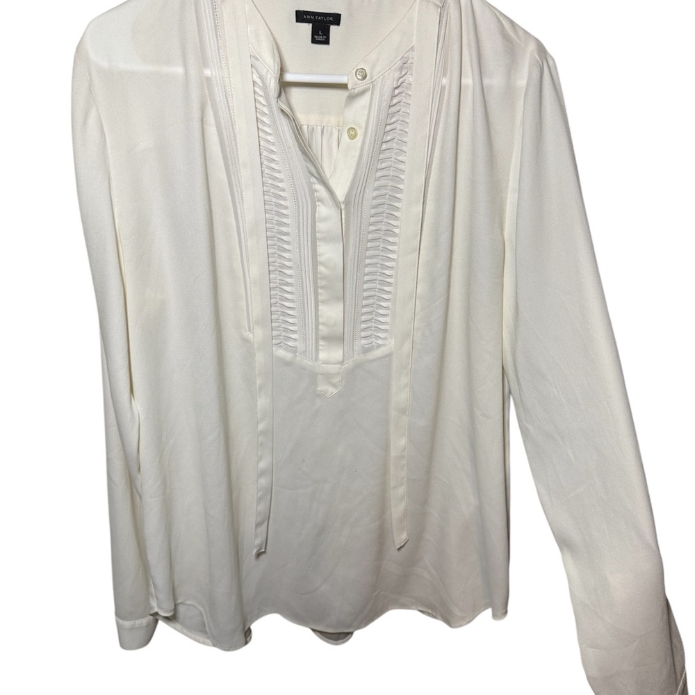 Ann Taylor Ivory Blouse | Size L | Elegant Workwear Staple